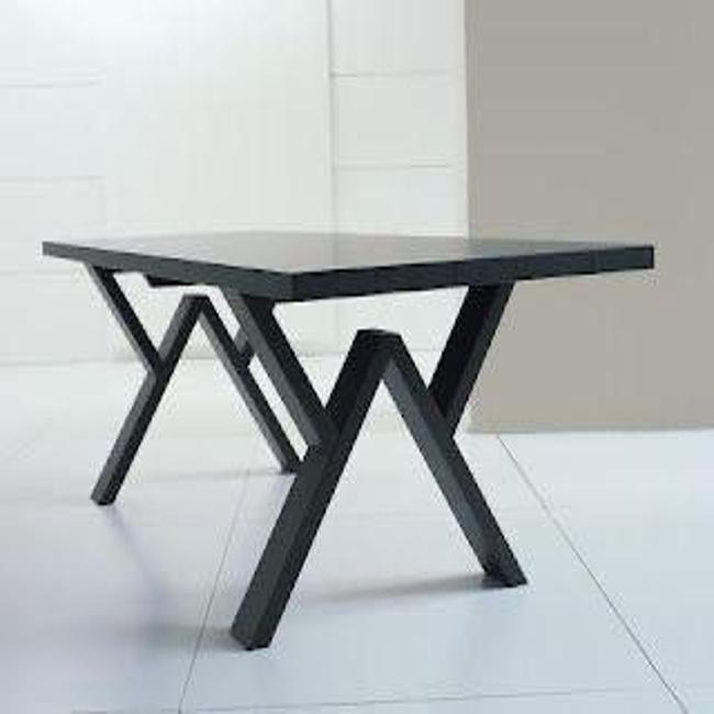 Metal Dining Table in Maharashtra
