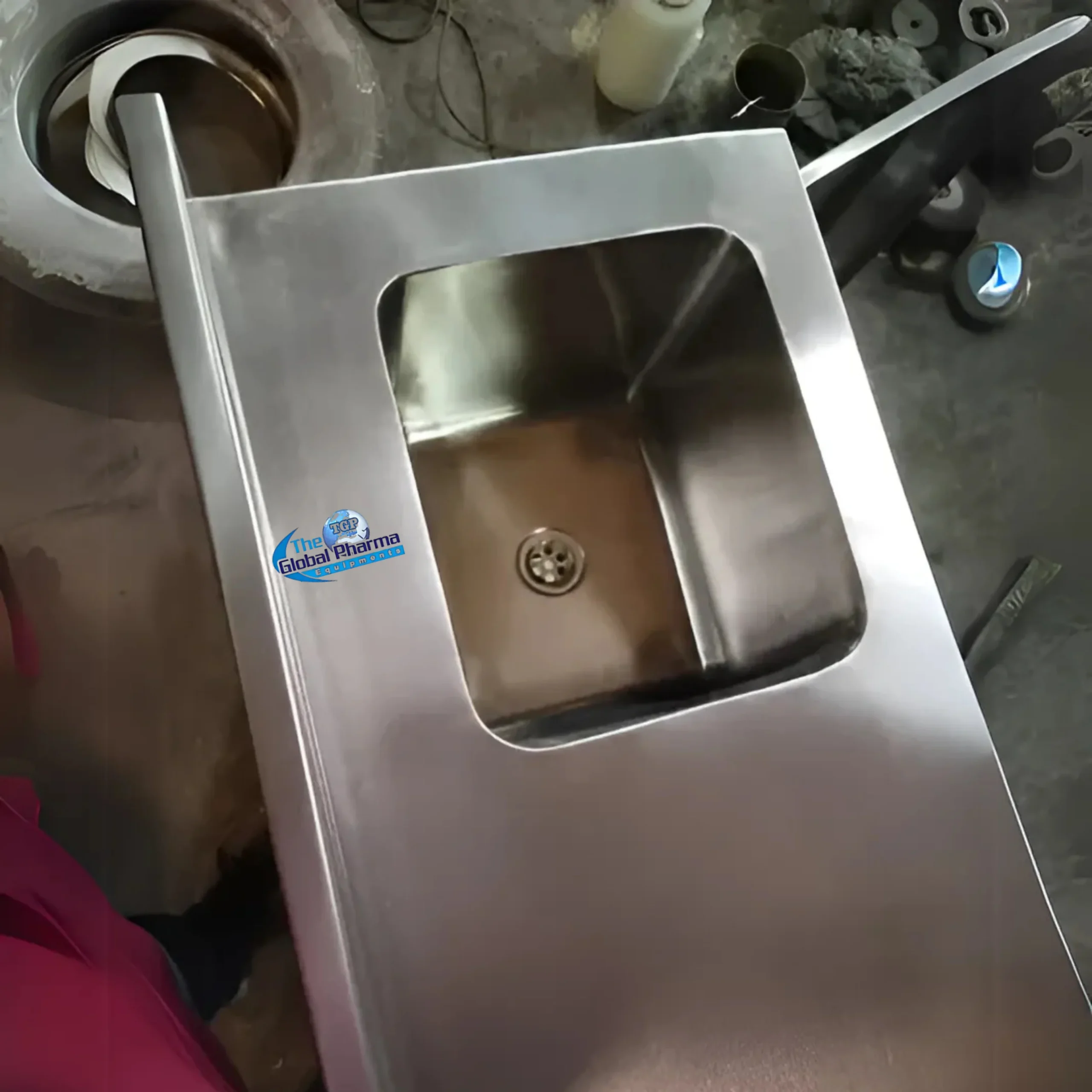Pharma Furniture in Maharashtra