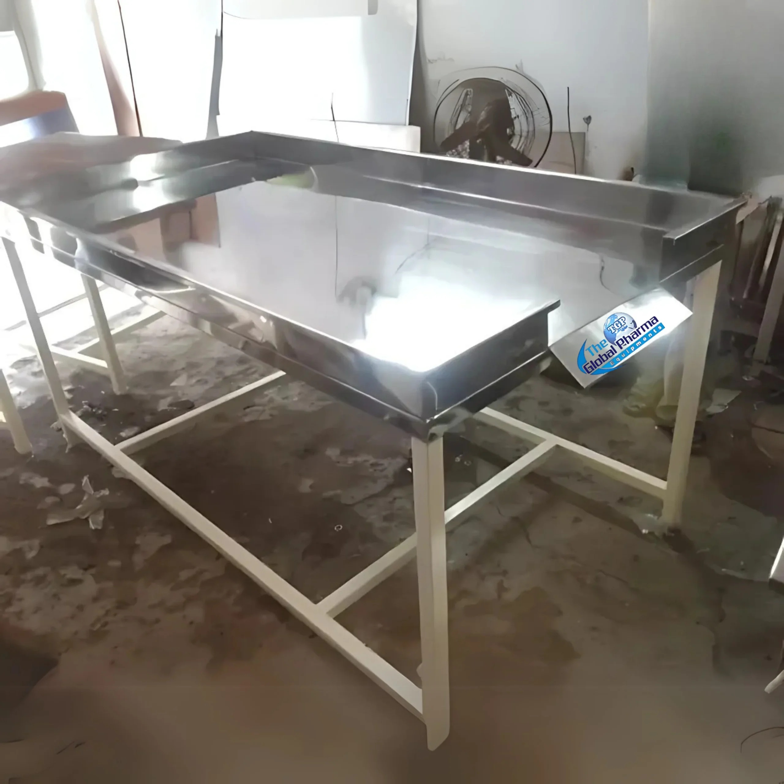 SS Vegetable Sorting And Working Table in Maharashtra