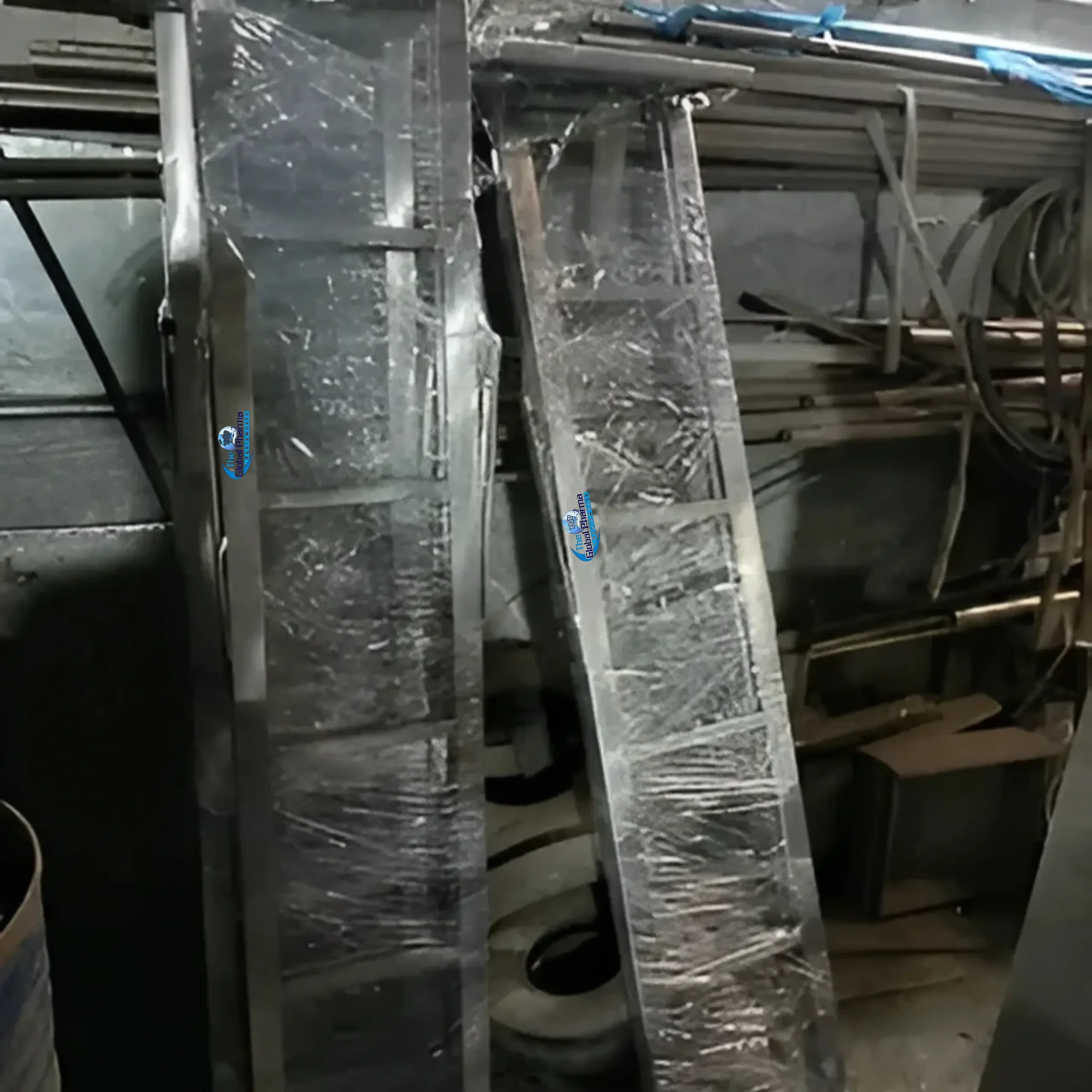 Stainless Steel Foldable Ladder in Maharashtra