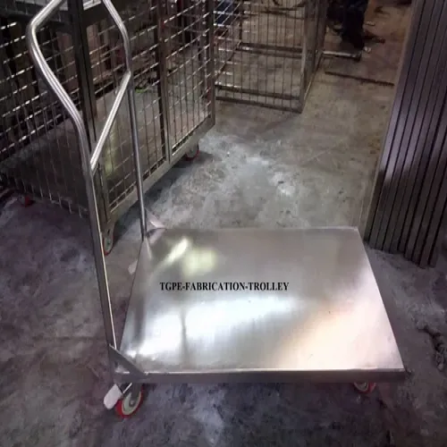Laboratory Trolleys Manufacturers in Maharashtra