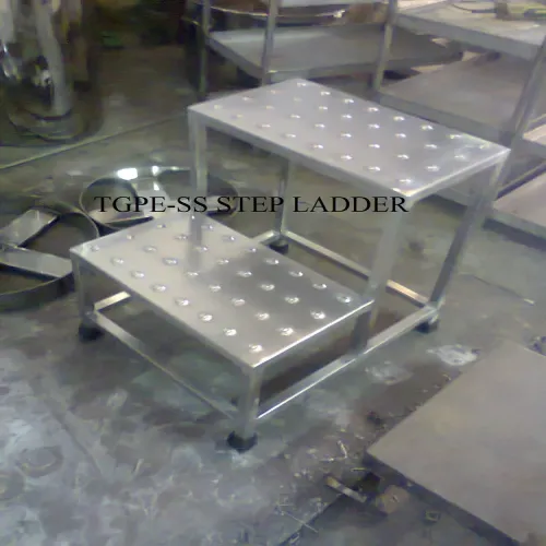 Metal Step Ladders Manufacturers in Maharashtra