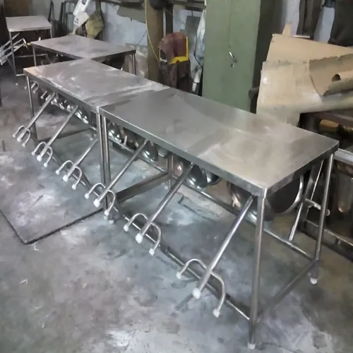 Stainless Steel Canteen Table Manufacturers in Maharashtra