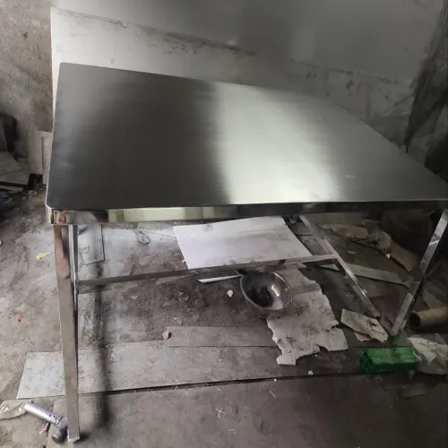 Stainless Steel Table Manufacturers in Maharashtra